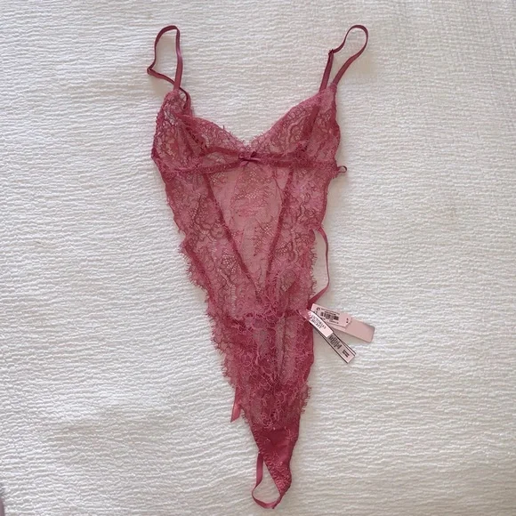 NWT Victoria’s Secret Dream Angels unlined corded lace pink teddy. Size small - Picture 5 of 10